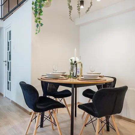 Chic 3br Heart Of District 7- Gem Apartamento *